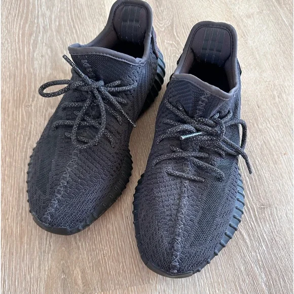 ADIDAS YEEZY